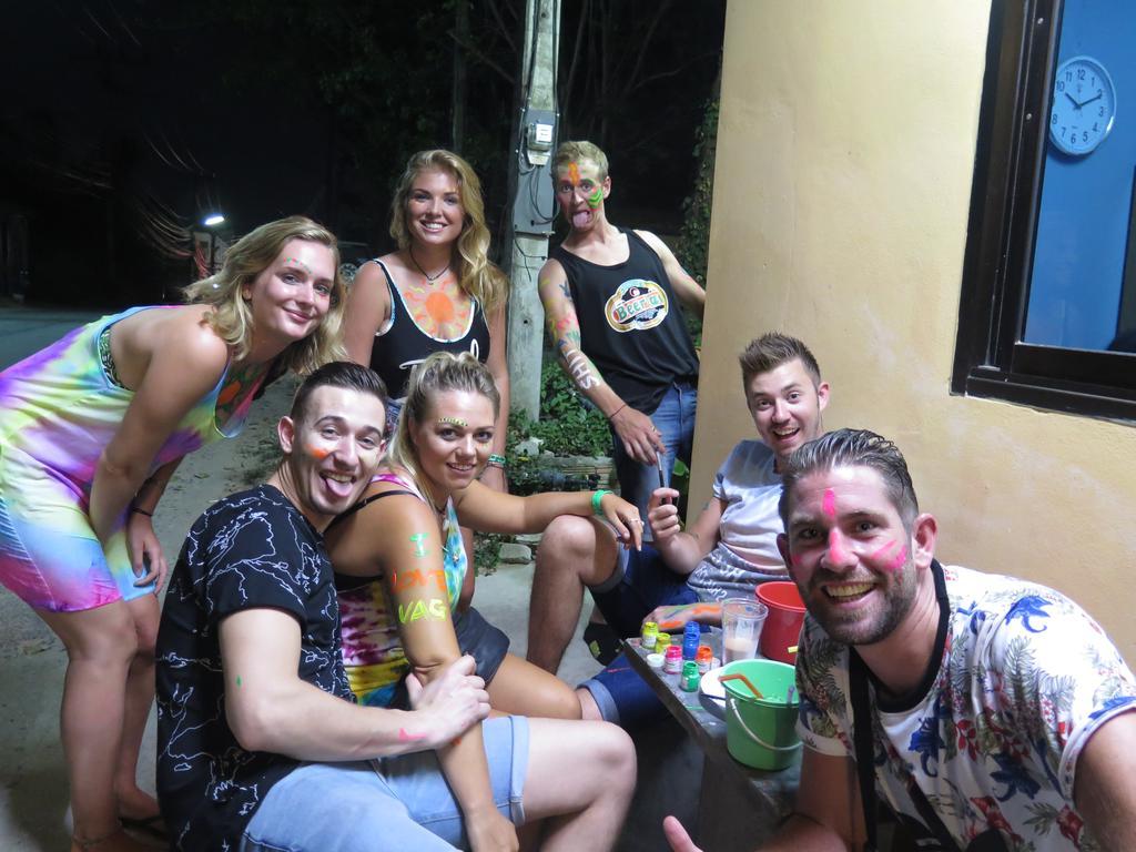 Sleep Tight Hostel At Koh Phangan Haad Rin Zewnętrze zdjęcie